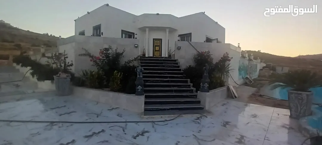 مزرعة مميزة للبيع في جرش – دحل