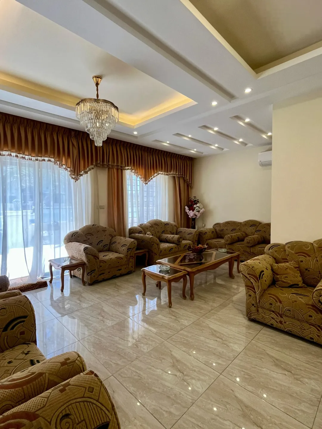 شقة أرضية فاخرة للبيع في الجبيهة – ضاحية الرشيد
