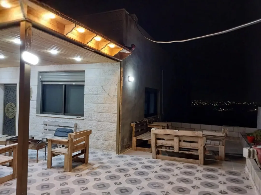 منزل عصري بتصميم أنيق في جريبا