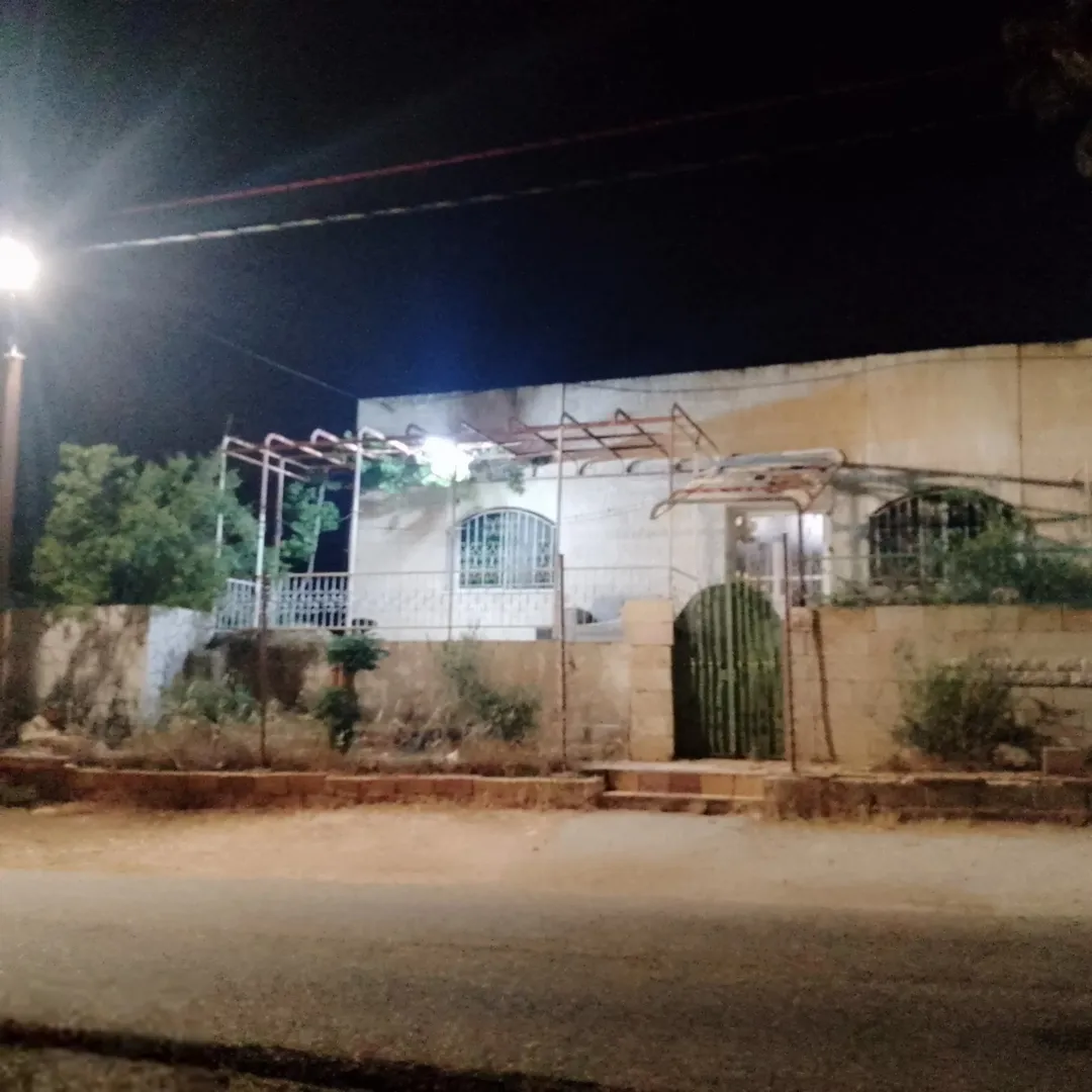 منزل مستقل للبيع في المفرق – عين والمعمرية