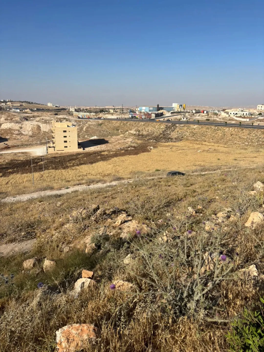 قطعة أرض سكنية مميزة في أبو علندا