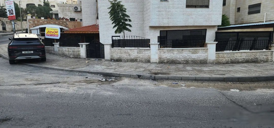 شقة أرضية فاخرة ومفروشة للايجار – عمان الاردن | ID 703537