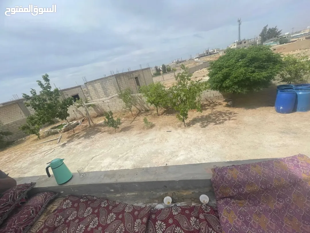 منزل واسع وأنيق مع ساحة خارجية رحبة