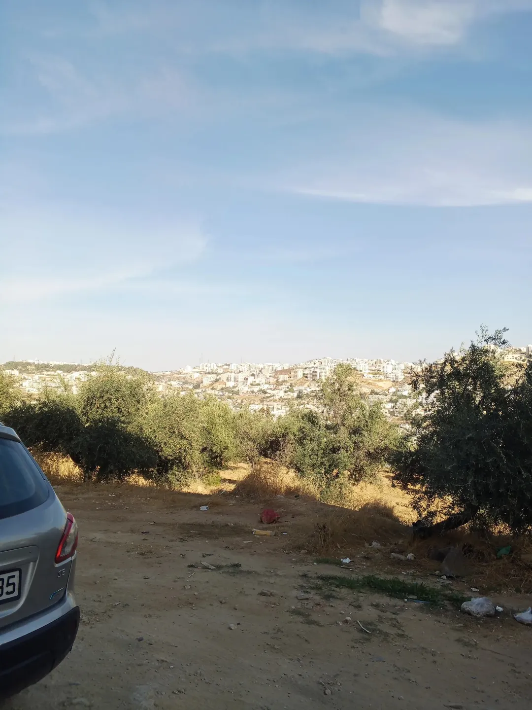 فقط ثمن الارض ناعور حي الشهيد مجمع تجاري للبيع لقطه