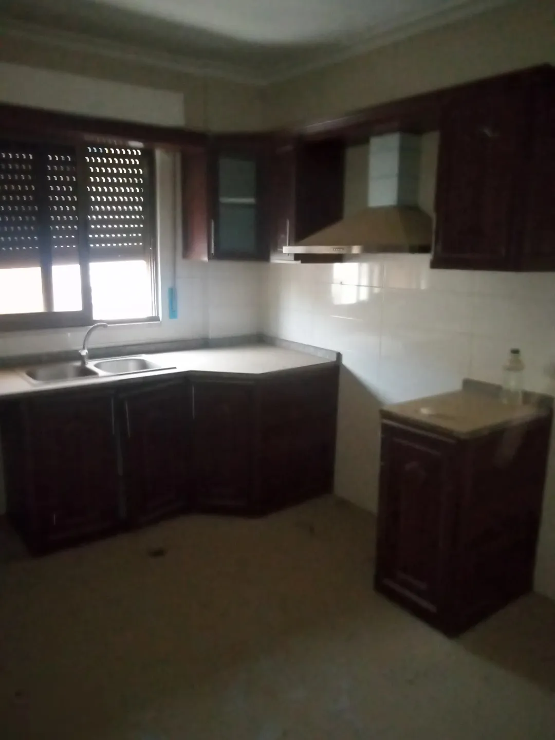 شقة سكنية مميزة للبيع في جبل الزهور