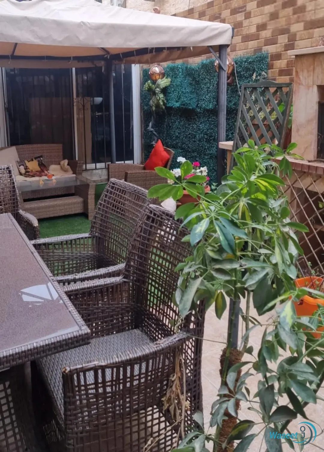 بيت السعادة في اجمل مناطق عمان الغربية