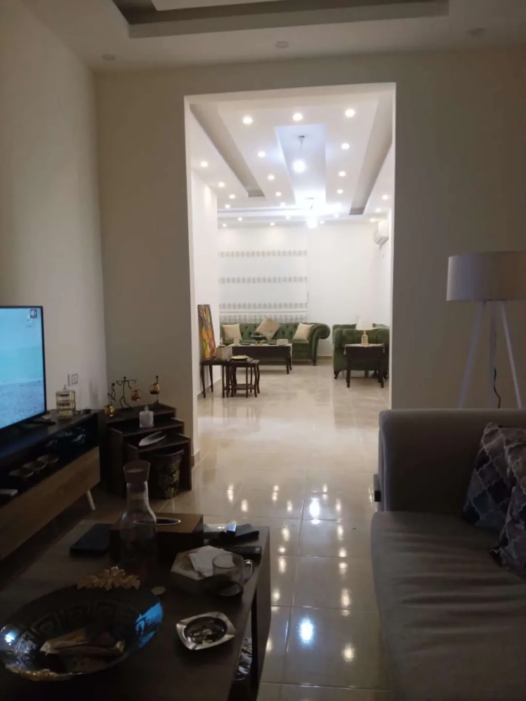 شقة مفروشة فاخرة للإيجار في الجبيهة – عمان الاردن | ID 700534