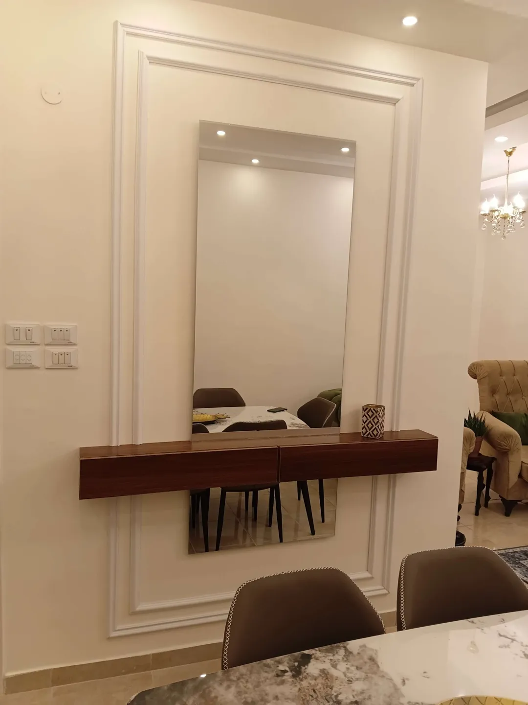 شقة مفروشة فاخرة للإيجار في الجبيهة – عمان الاردن | ID 700534
