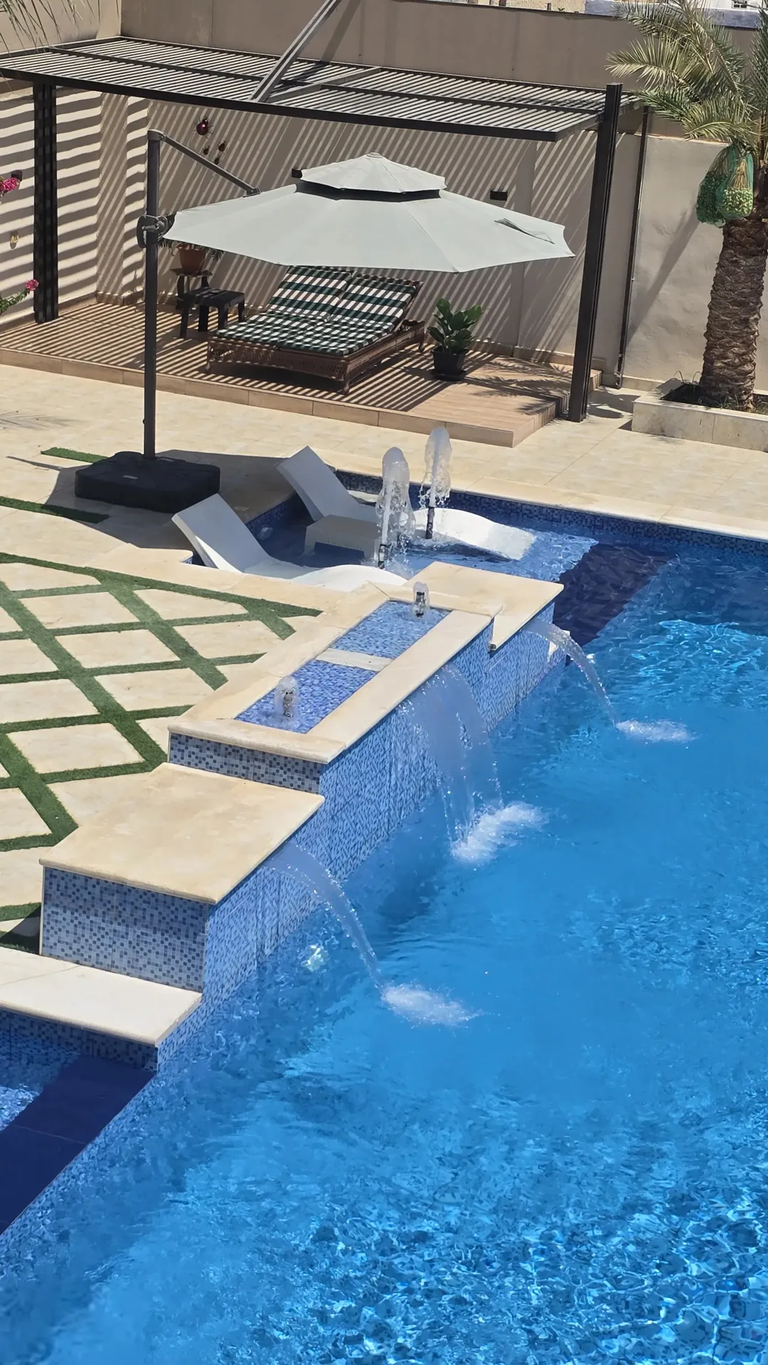شاليه استثماري فاخر للبيع الروضه الغور البحر الميت مباشرة