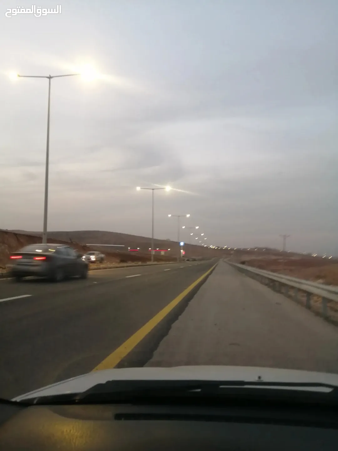 أرض زراعية مميزة للبيع على أوتوستراد إربد – الزرقاء في الدجنية – المفرق