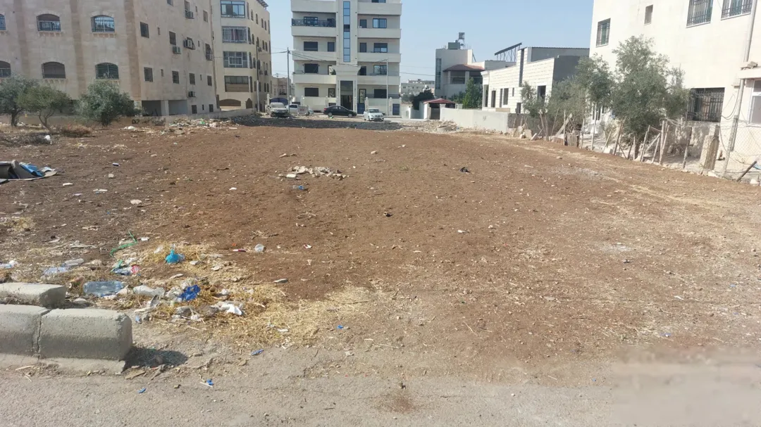 أرض سكنية للبيع في إربد – الحي الشرقي بمساحة 660 م2