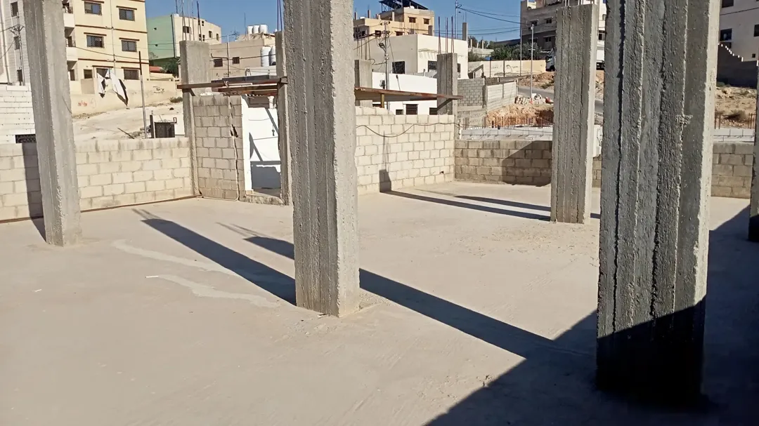 منزل مستقل للبيع في حي الجندي – الزرقاء