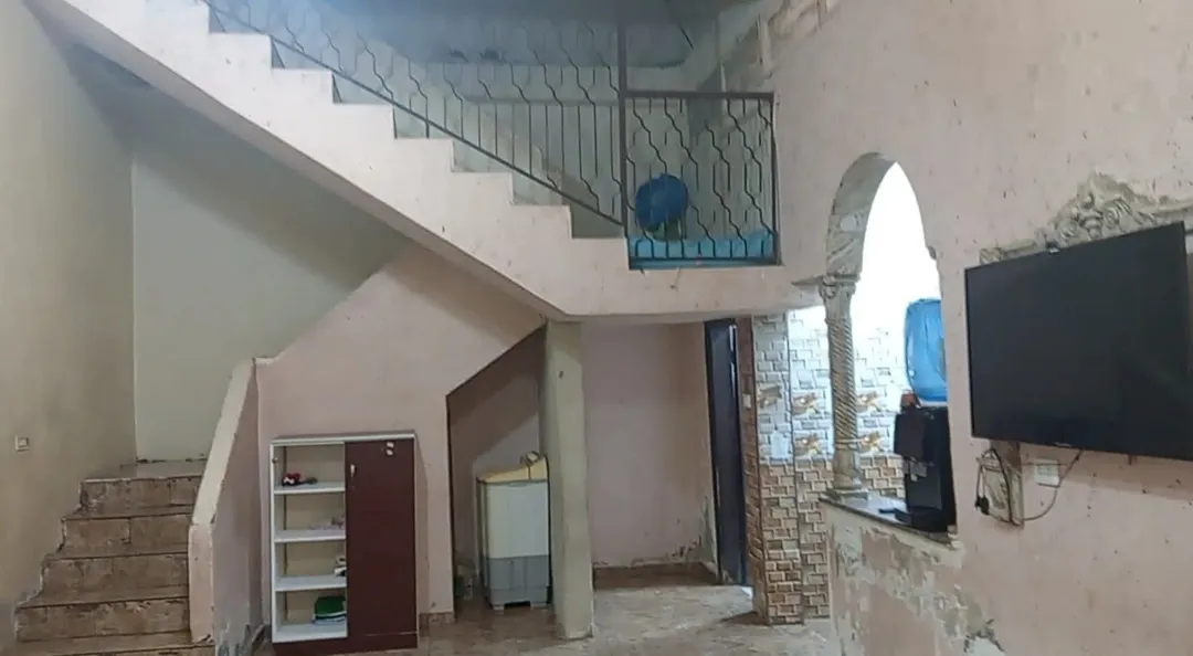 منزل للبيع في البقعة – الشارع العريض