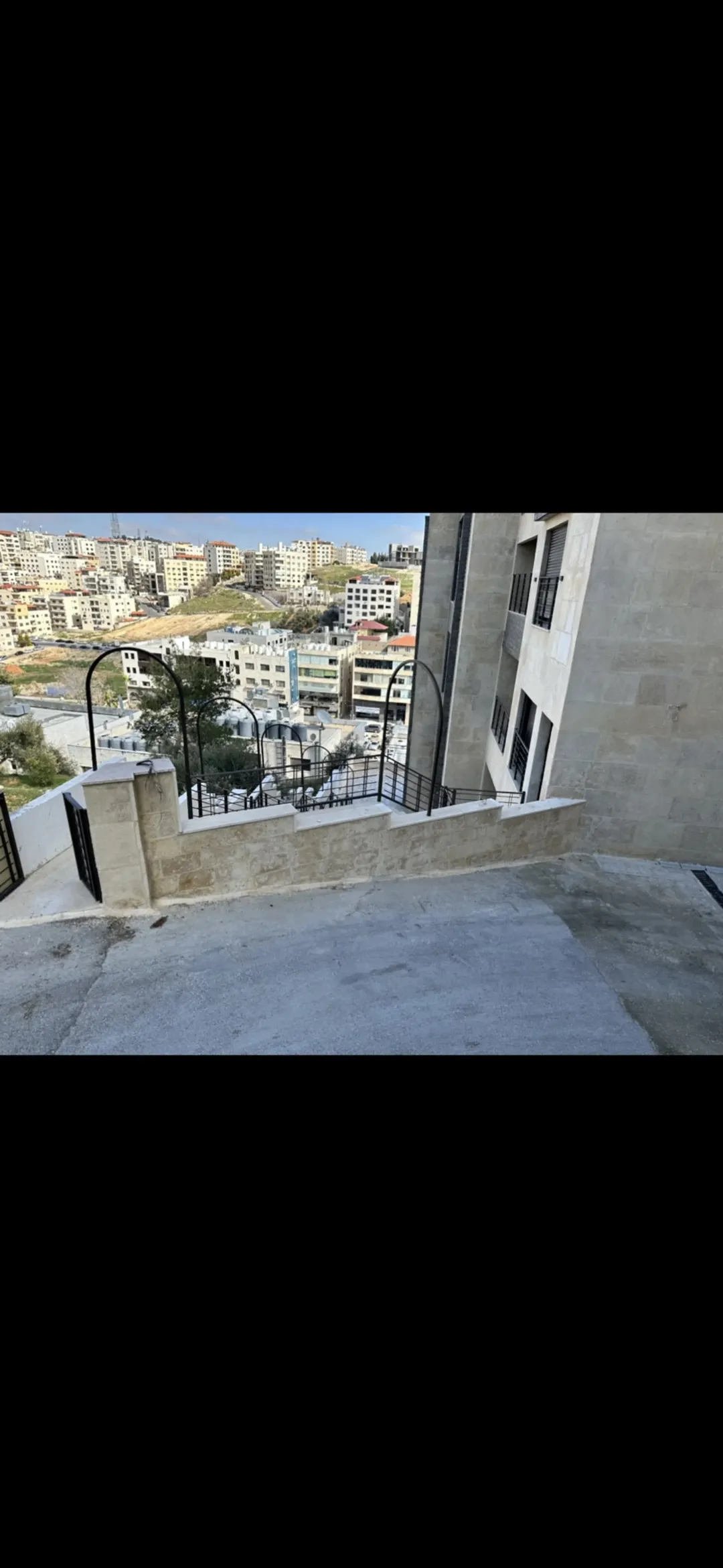 شقة علوية للبيع إطلالة خلابة