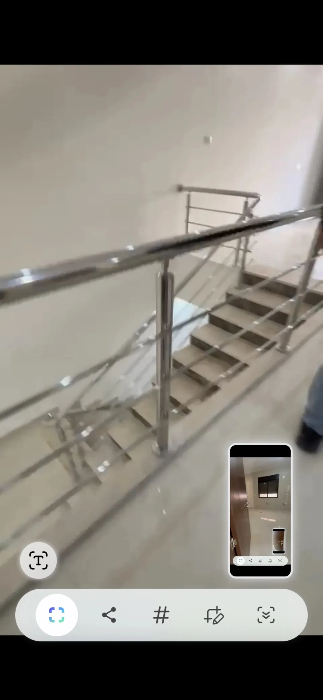 فيلا متلاصقة عدد 2 للبدل او البيع