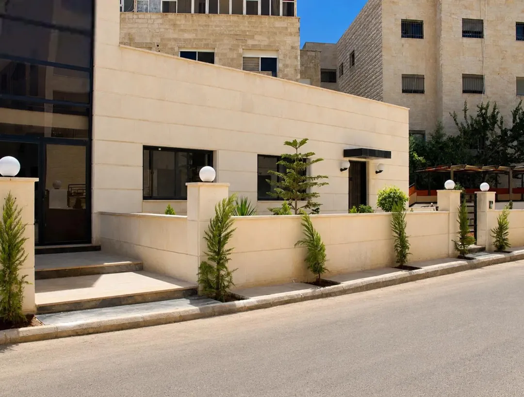فيلا متلاصقة عدد 2 للبدل او البيع