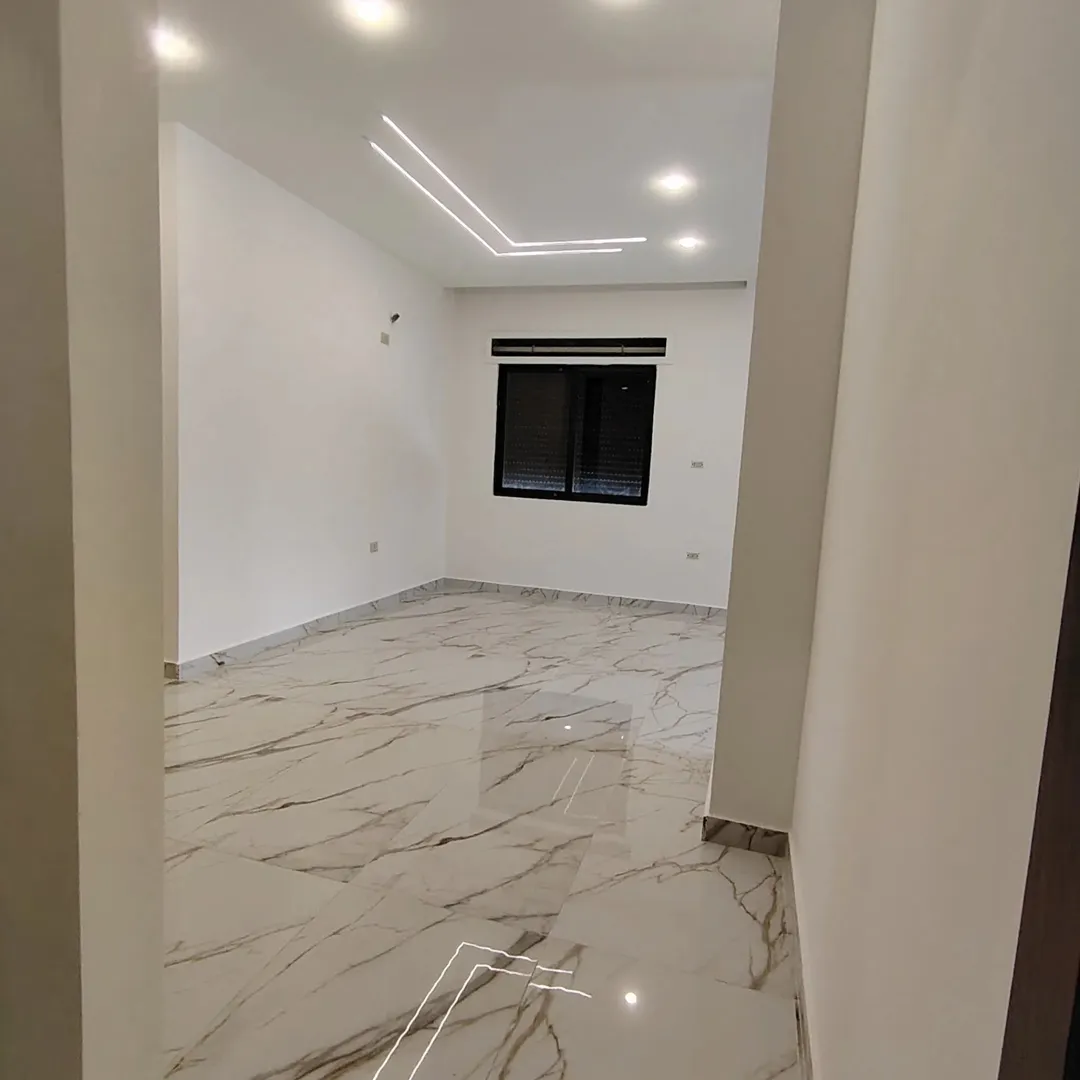 شقة سكنية فاخرة تشطيب سوبر ديلوكس للبيع جديدة لم تسكن بعد معفاه من الرسوم