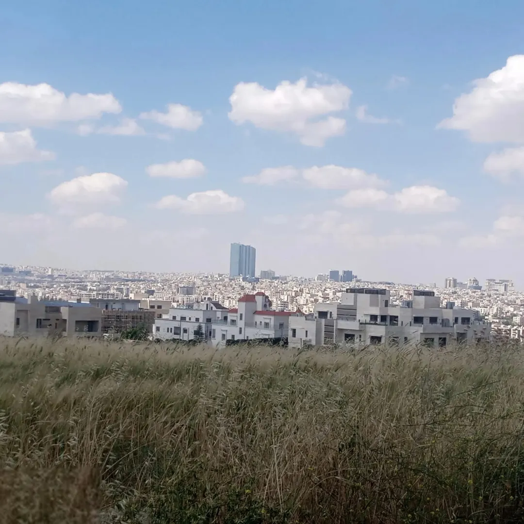 أرض سكنية للبيع في منطقة الظهير – عمان