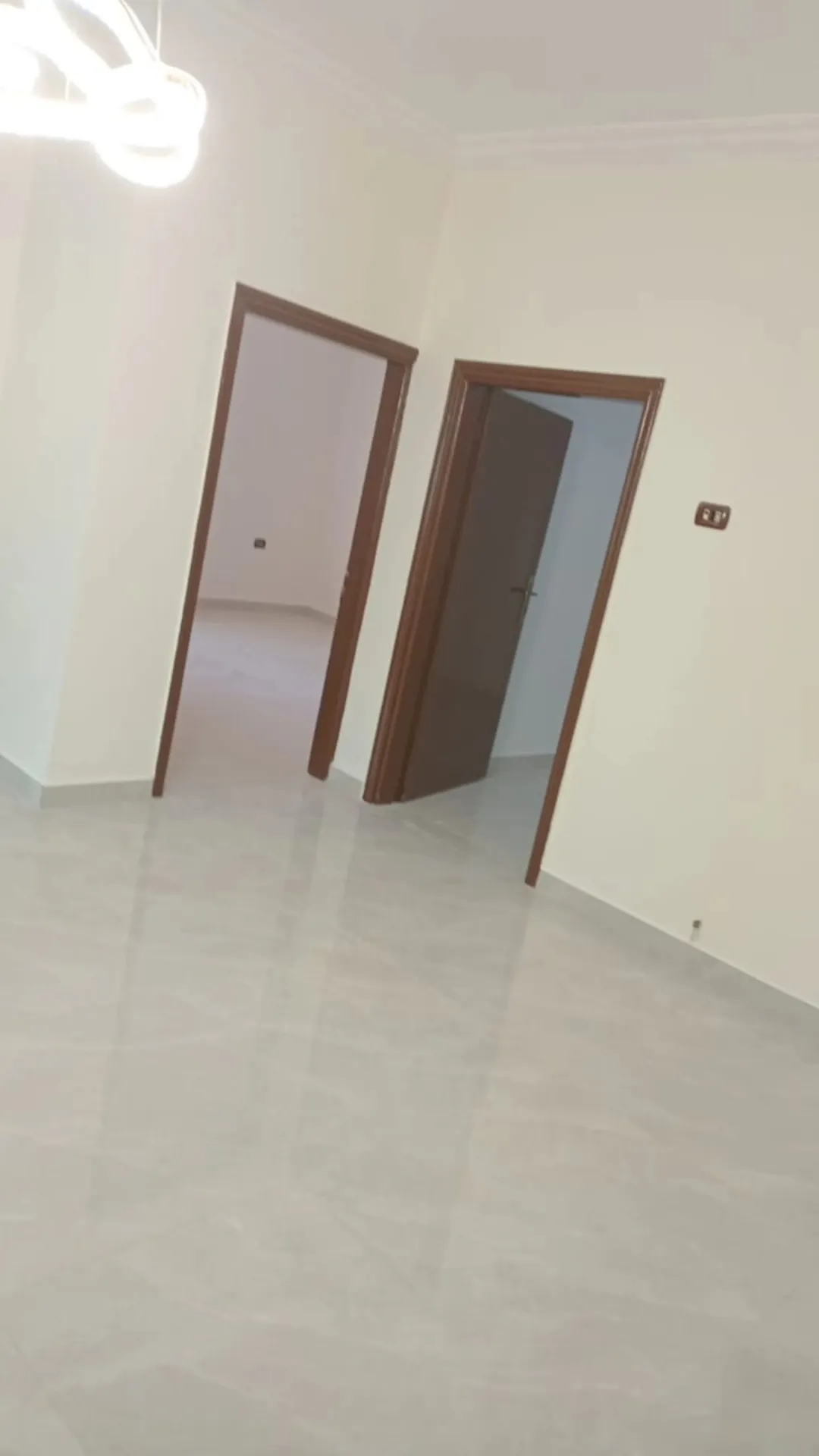 شقة للبيع مساحة 208 متر بجانب شاورما عربي افرنجي الدوار