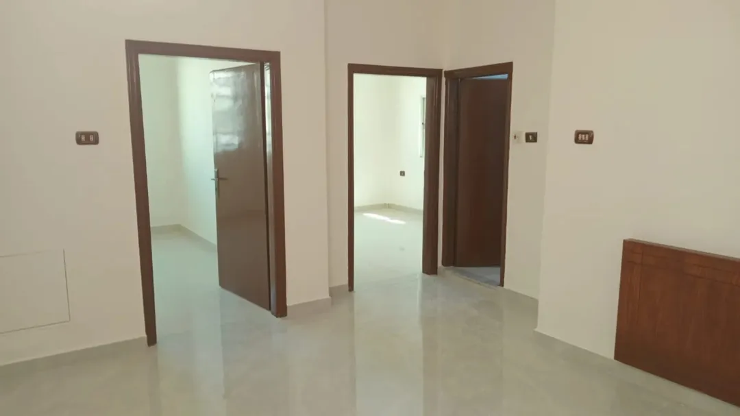 شقة للبيع مساحة 208 متر بجانب شاورما عربي افرنجي الدوار