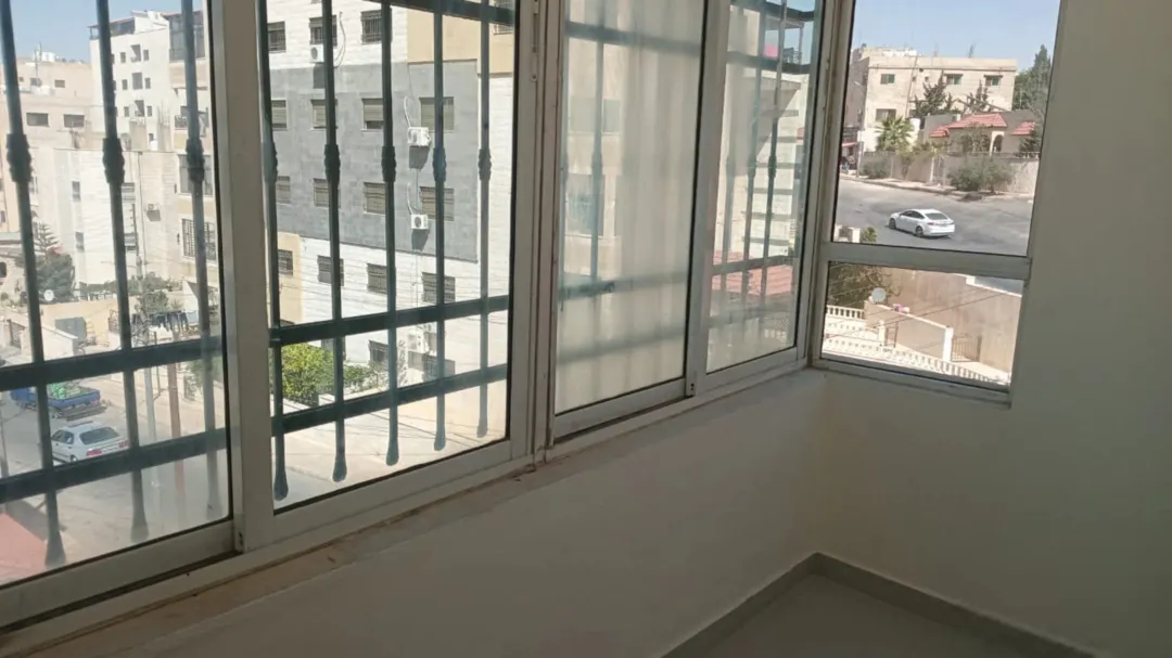 شقة للبيع مساحة 208 متر بجانب شاورما عربي افرنجي الدوار