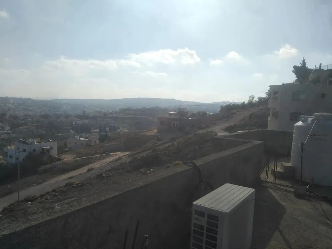 منزل مستقل للبيع الحصن الحي الغربي ذو اطلاله رائعه جدا في منطقة ام الهوى….