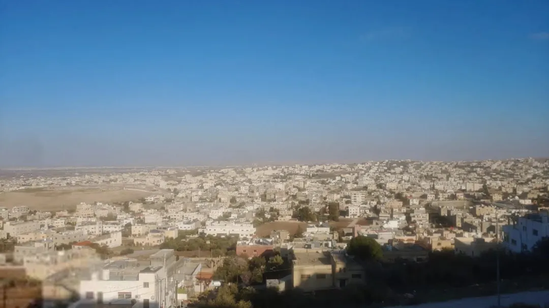 منزل مستقل للبيع الحصن الحي الغربي ذو اطلاله رائعه جدا في منطقة ام الهوى….