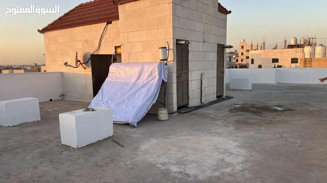 فيلا فاخرة للبيع في المستندة الغربية – عمان
