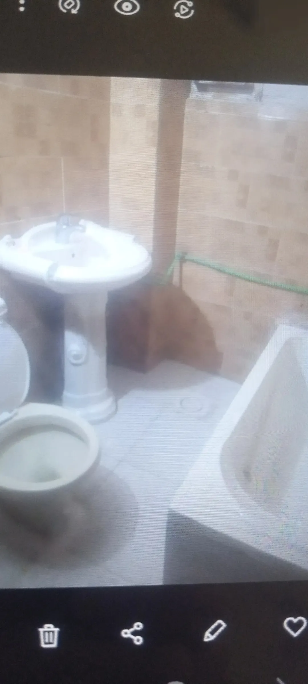 شقة أرضية واسعة ومريحة في موقع هادئ