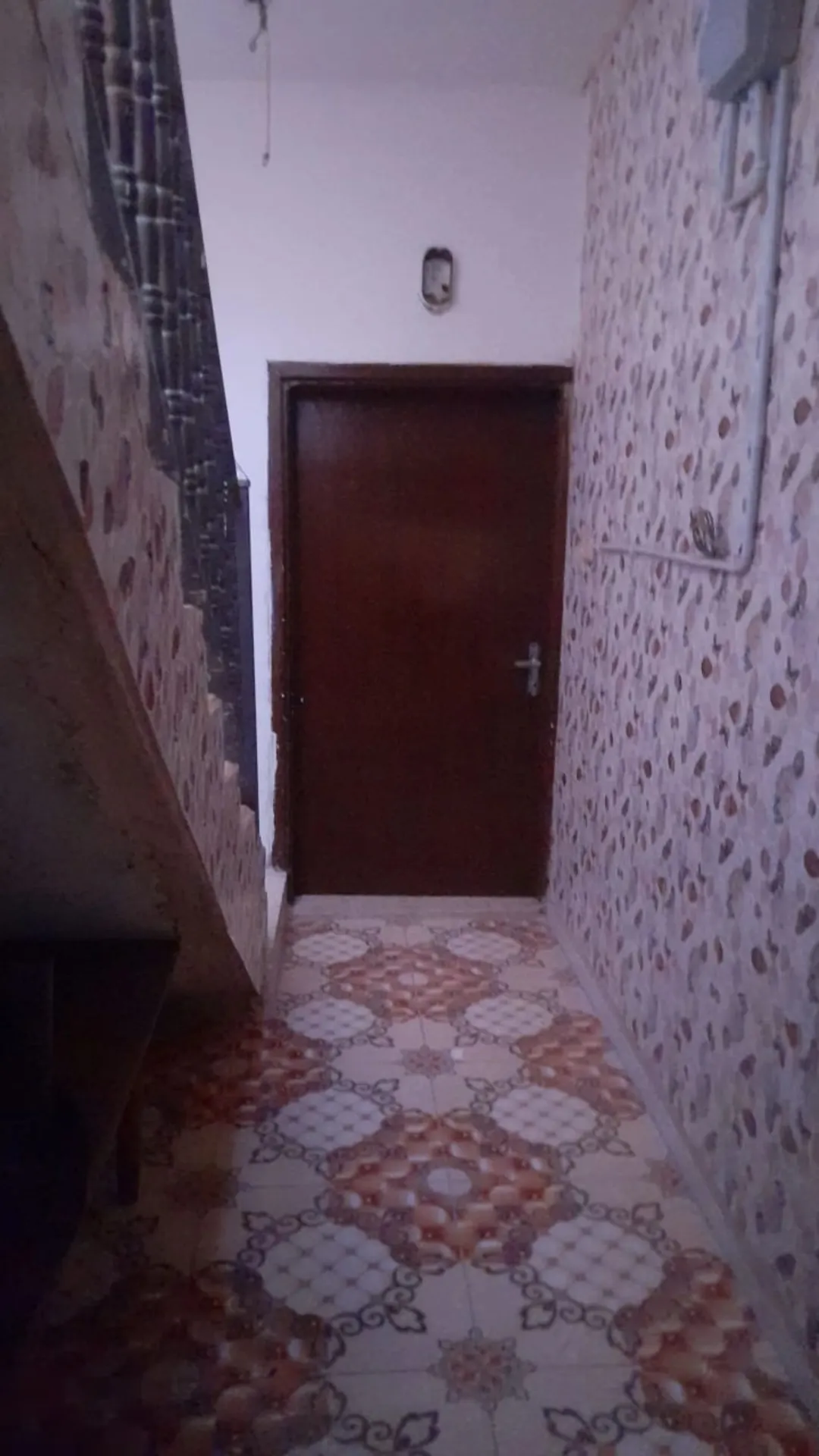 منزل مستقل ساحر للبيع في الزرقاء – عوجان طابقين