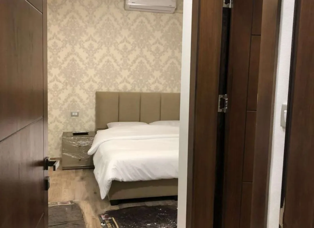 1080