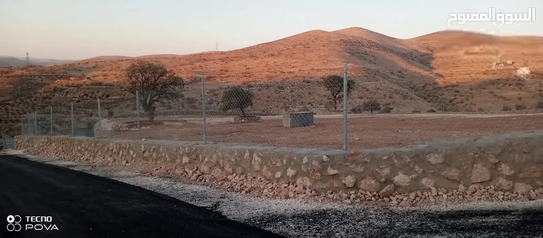 مزرعه للبيع في صروت من القطع المميزة جدا على 3 شوارع