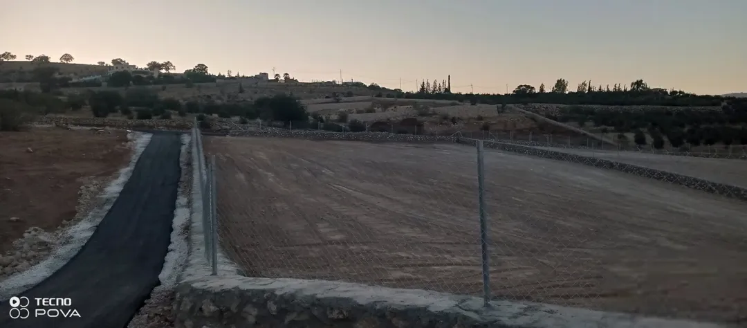 مزرعه للبيع في صروت من القطع المميزة جدا على 3 شوارع