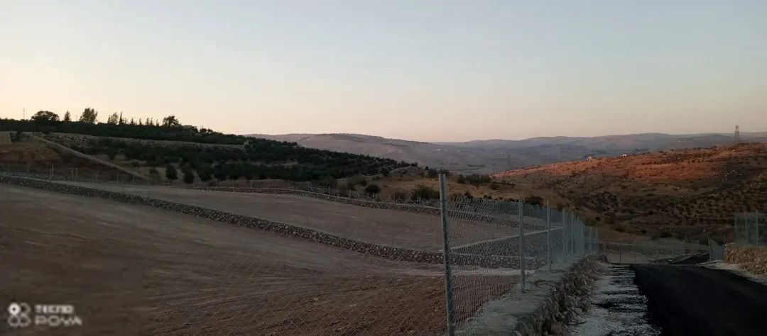 مزرعه للبيع في صروت من القطع المميزة جدا على 3 شوارع