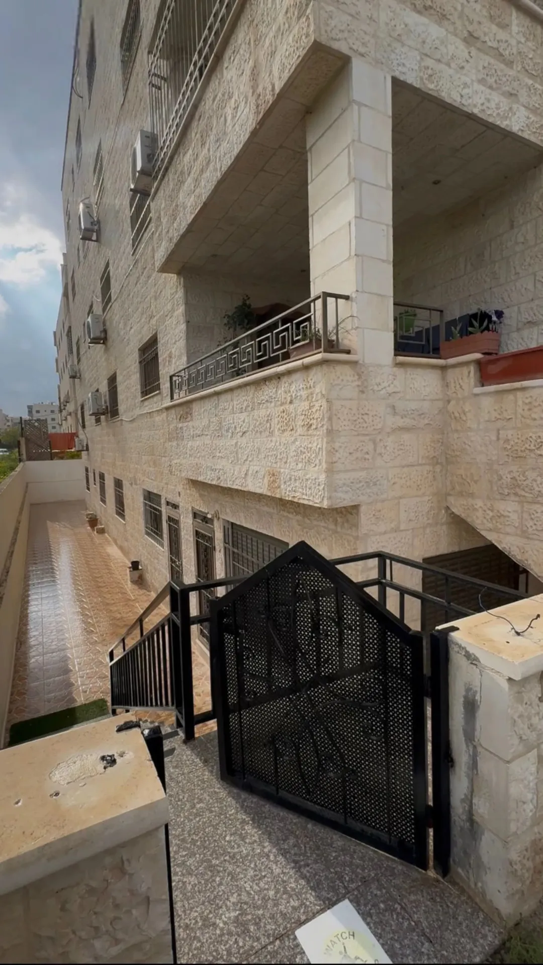 شقة للبيع بسعر مغري دفعة أولى مع أقساط أو كاش