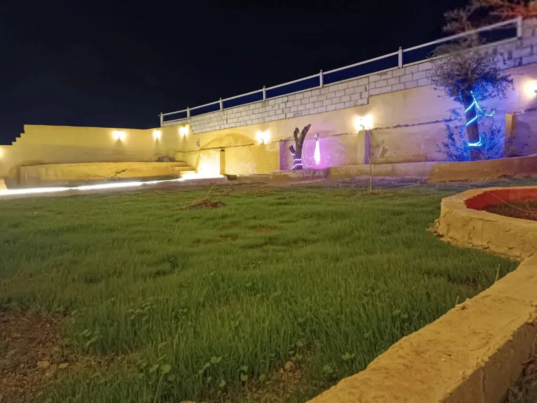 مزرعة فاخرة للبيع في قلب الغور دير علا