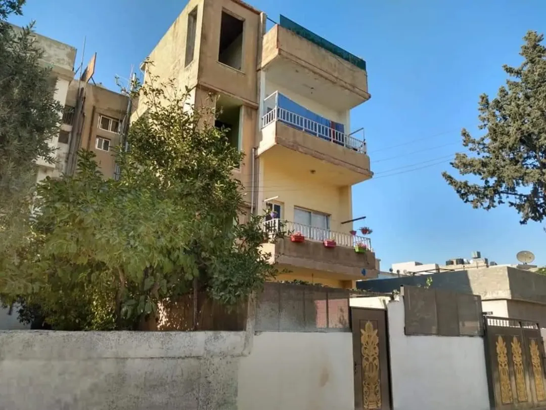 عمارة سكنية للبيع في جبل النصر – عمان