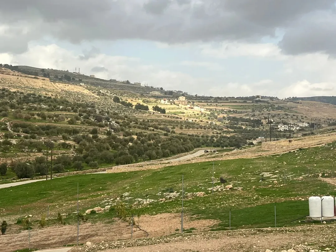 أرض للبيع في منطقة النبي هود جرش
