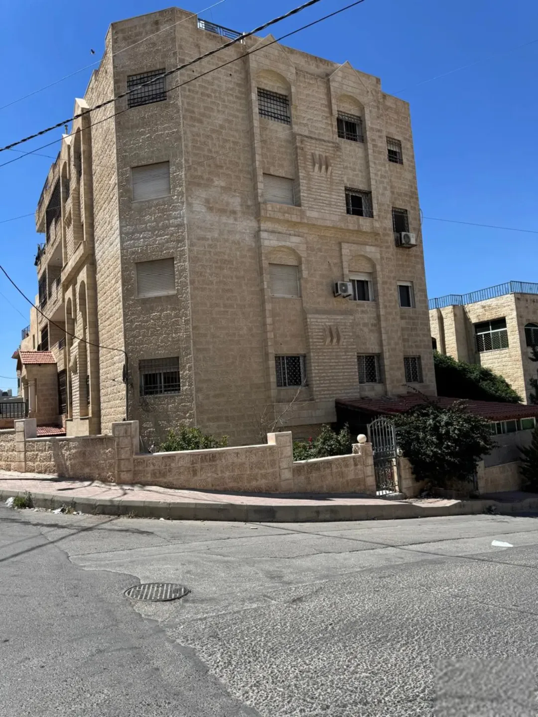 شقة مميزة للبيع في أم نوارة – خلف مسجد التابعين