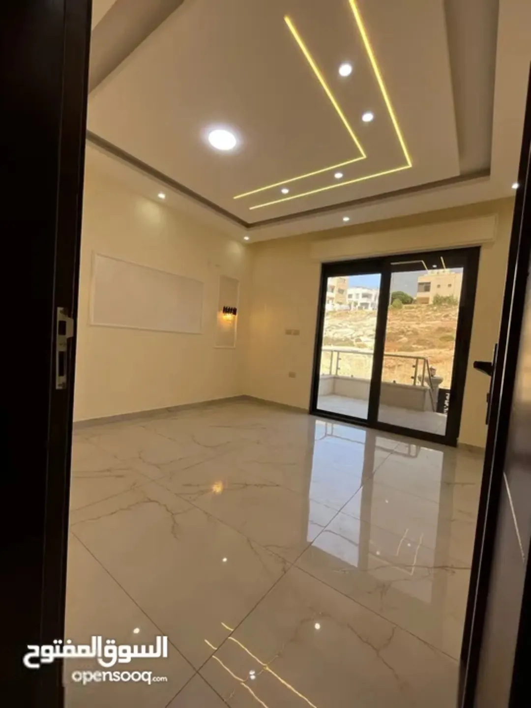 شقة للبيع في البنيات – طابق أرضي بمساحة 123 متر مربع