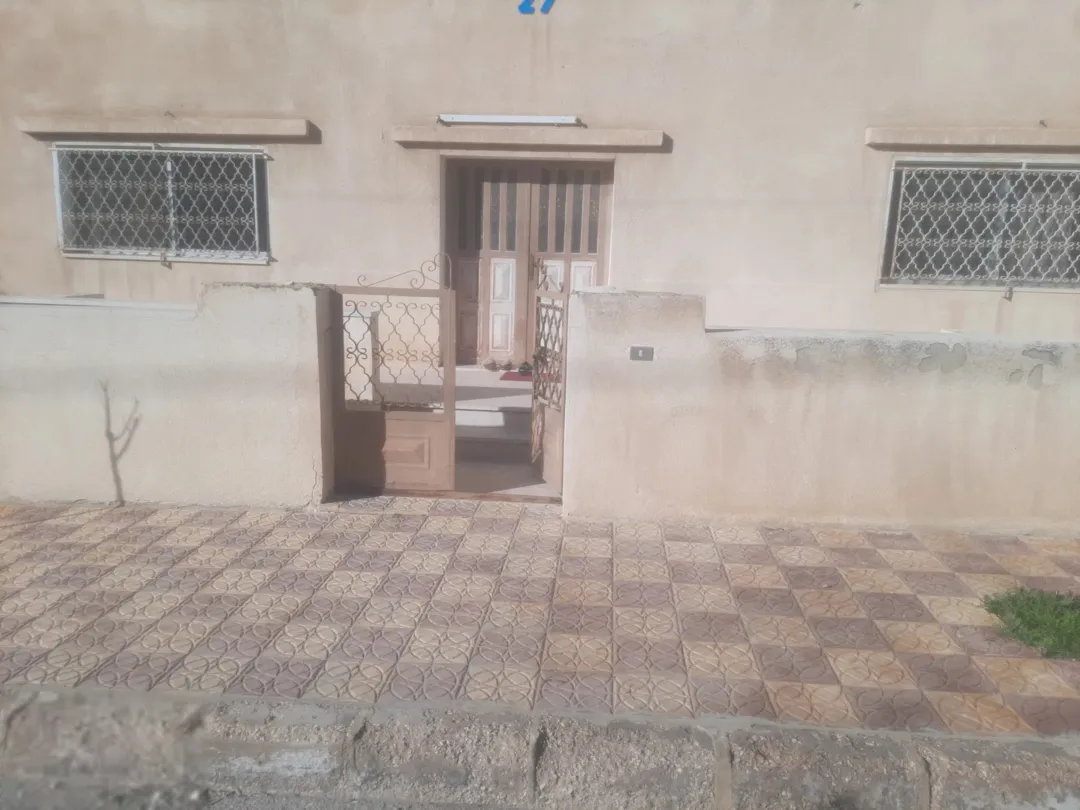 منزل طابقين للبيع في ماركا الشمالية، عمان