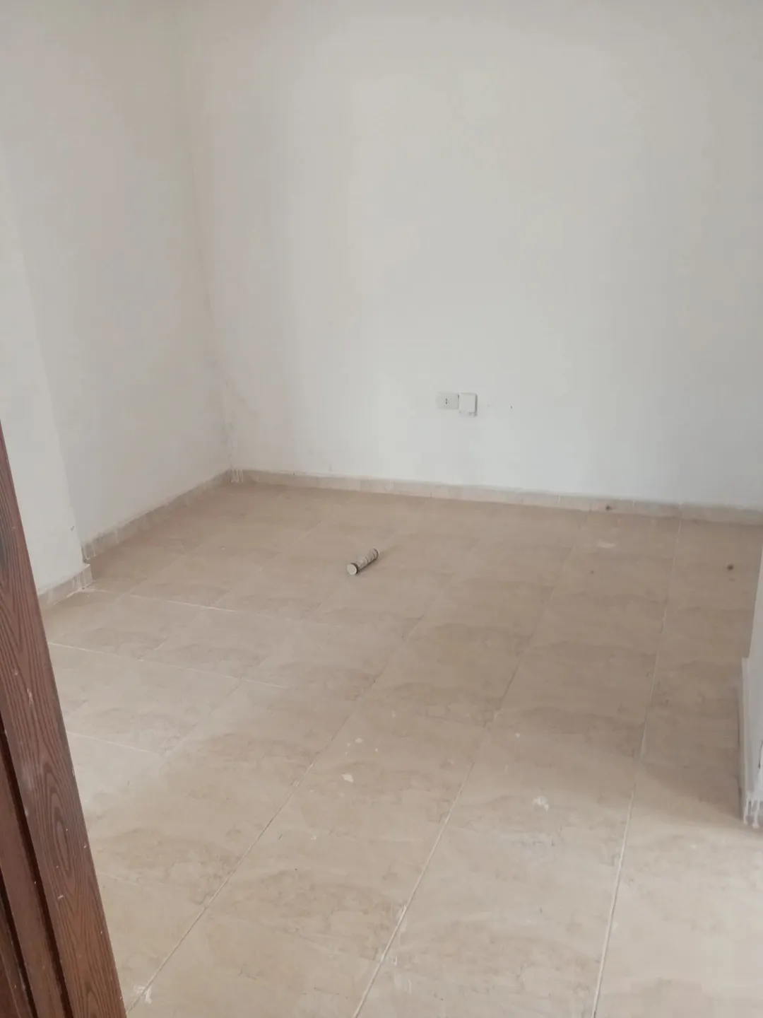 شقة سكنية مميزة للبيع في حي الزغاتيت بالقرب من مسجد أم محمد