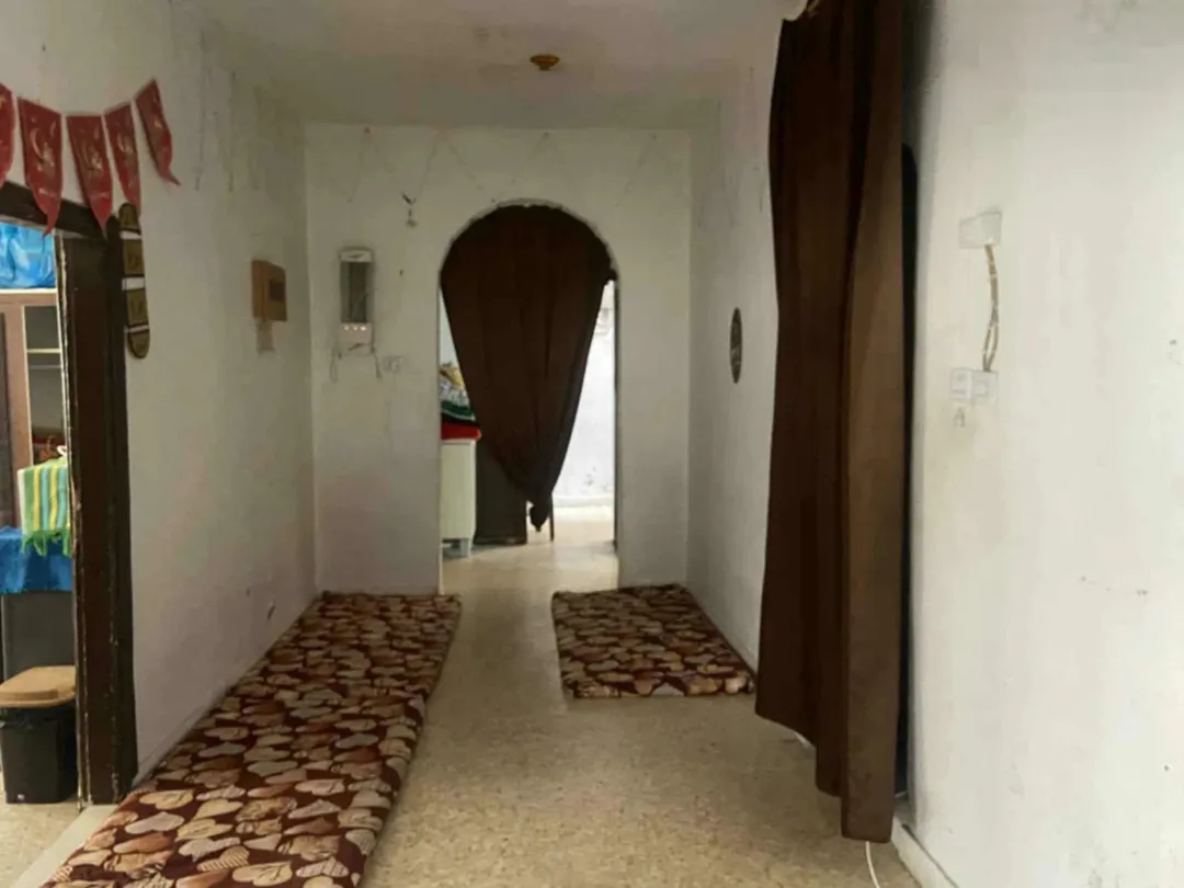 منزل مستقل للبيع الرصيفه جبل الامير فيصل شارع القدادمه