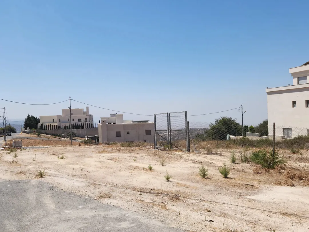 ارض للبيع في بدر الجديده الغروس غرب عمان