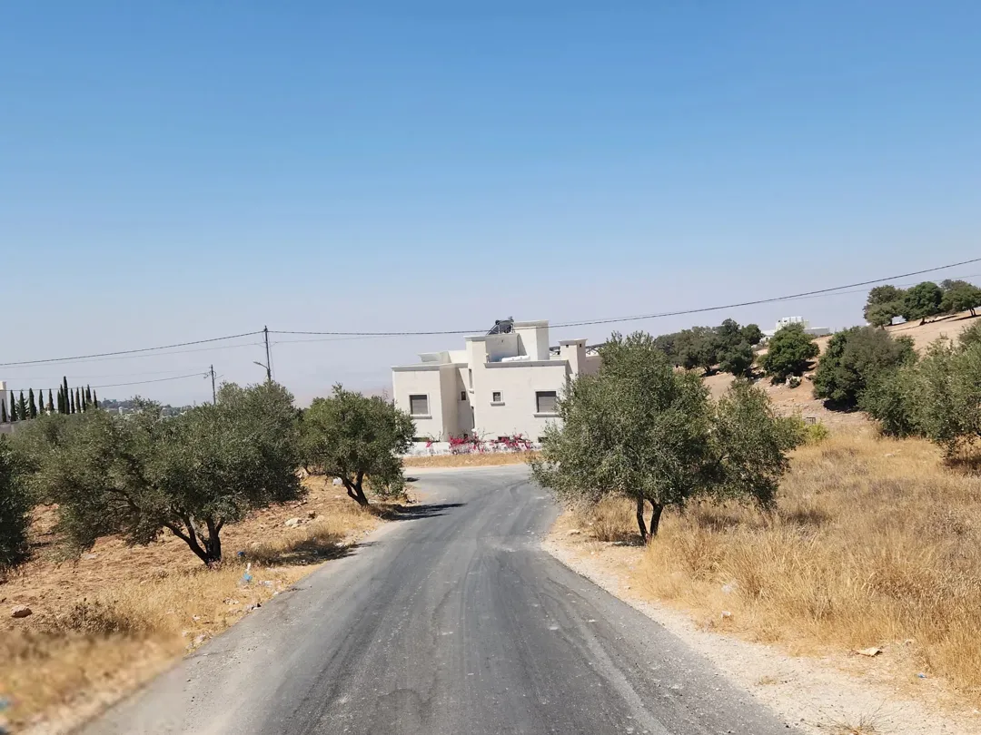 ارض للبيع في بدر الجديده الغروس غرب عمان