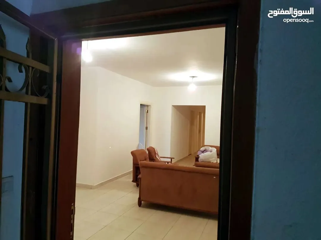 فرصة استثمارية وسكنية في العقبة