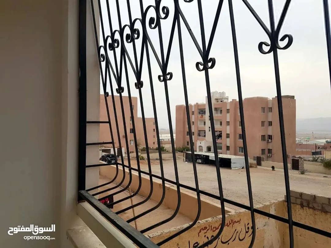 فرصة استثمارية وسكنية في العقبة