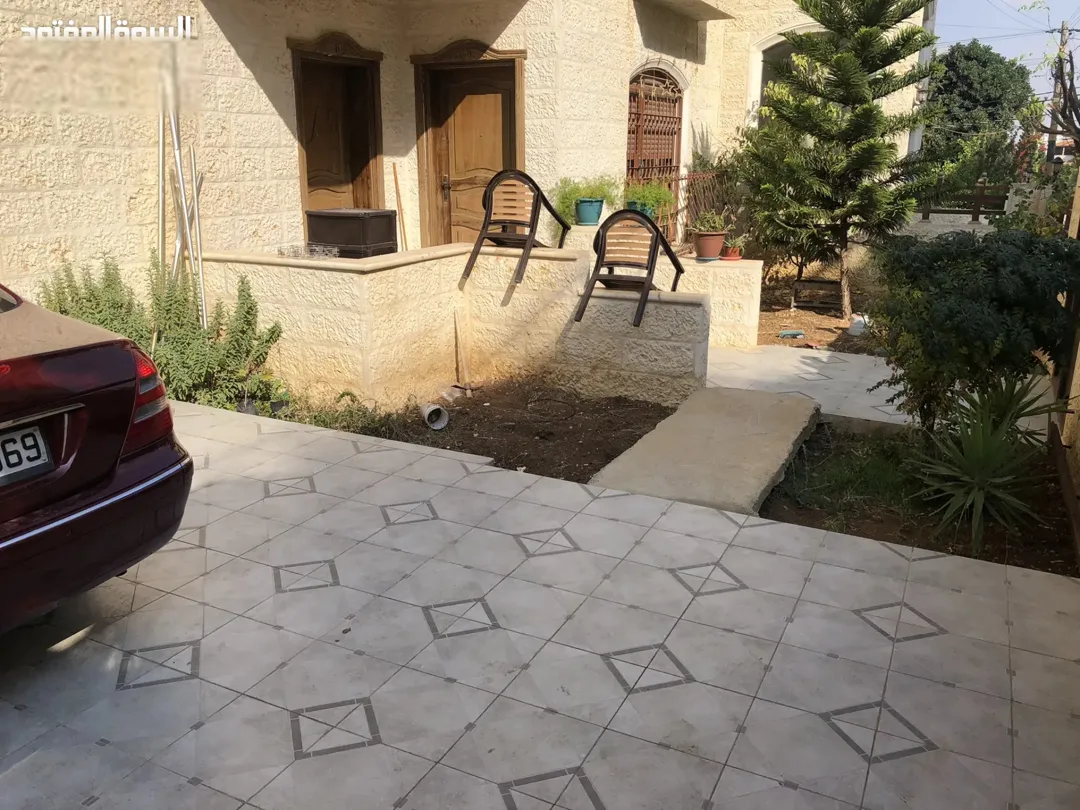 شقة فاخرة للبيع في الراهبات الوردية بالقرب من كلية غرناطة