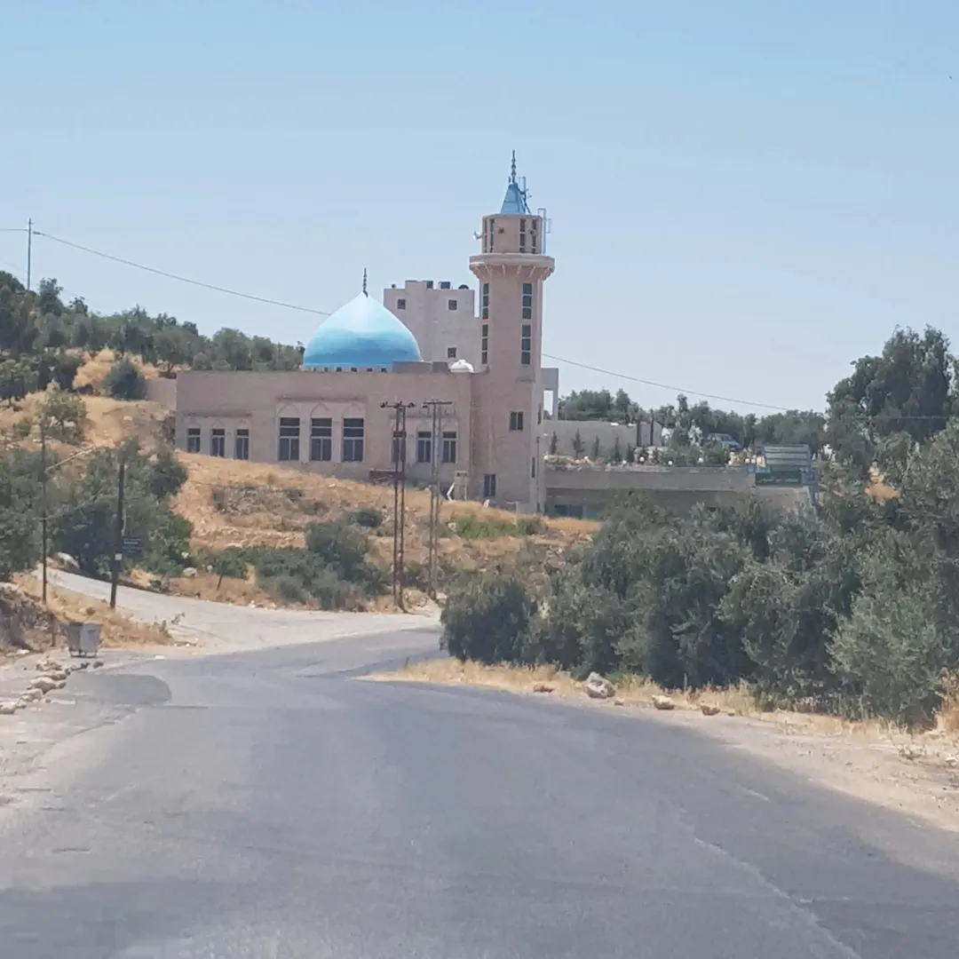 أرض في البيادر لبناء فيلا او مجمع فلل او مزرعة او مجمع سكن عائلي في غرب عمان