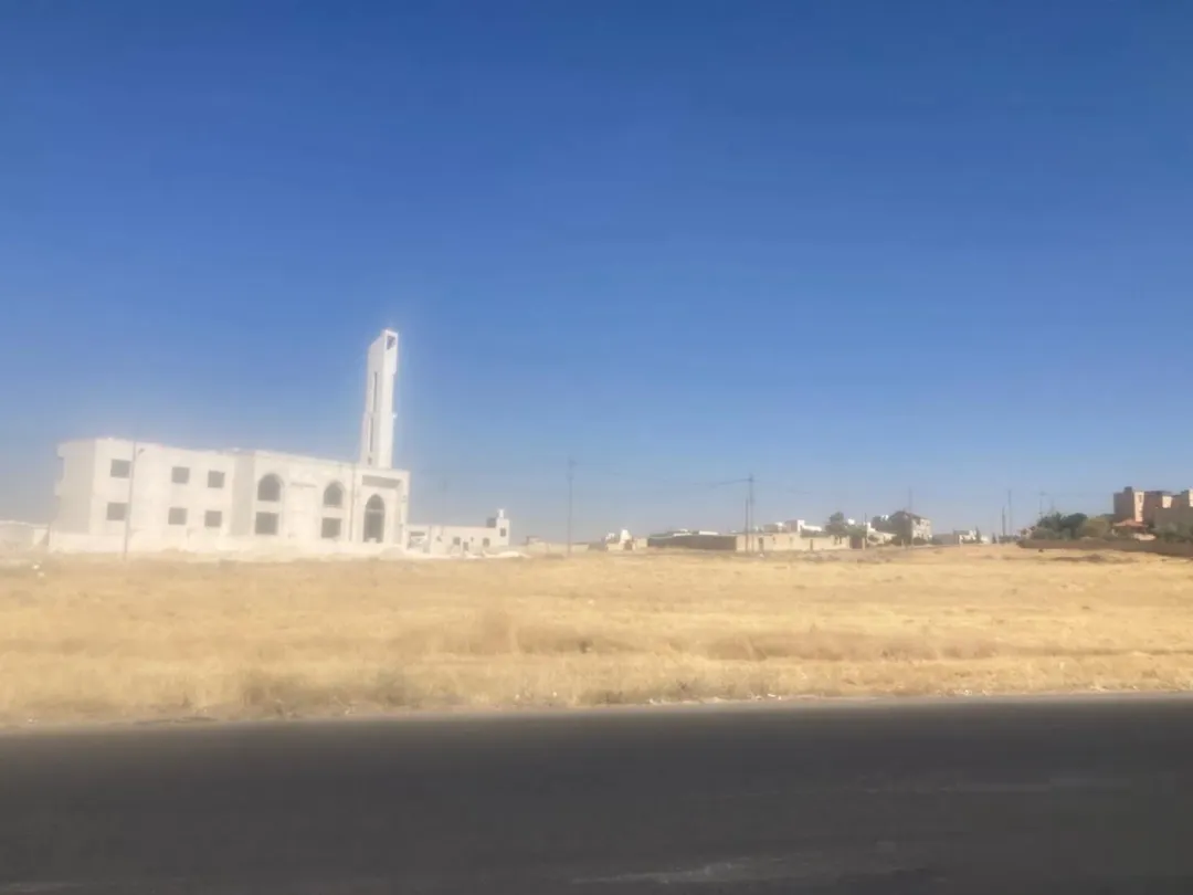 أرض سكنية للبيع في الخشافية بإطلالة مميزة